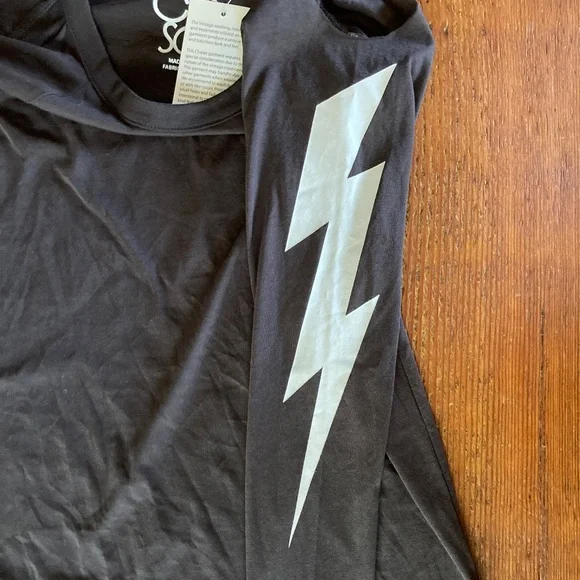 NWT Chaser Cold Shoulder Long Sleeve Lightening Bolt T-Shirt, Black, Size Small - Picture 9 of 13